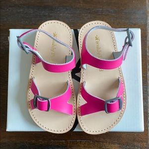 Freshly Picked Carmel Sandal - Fuschia
